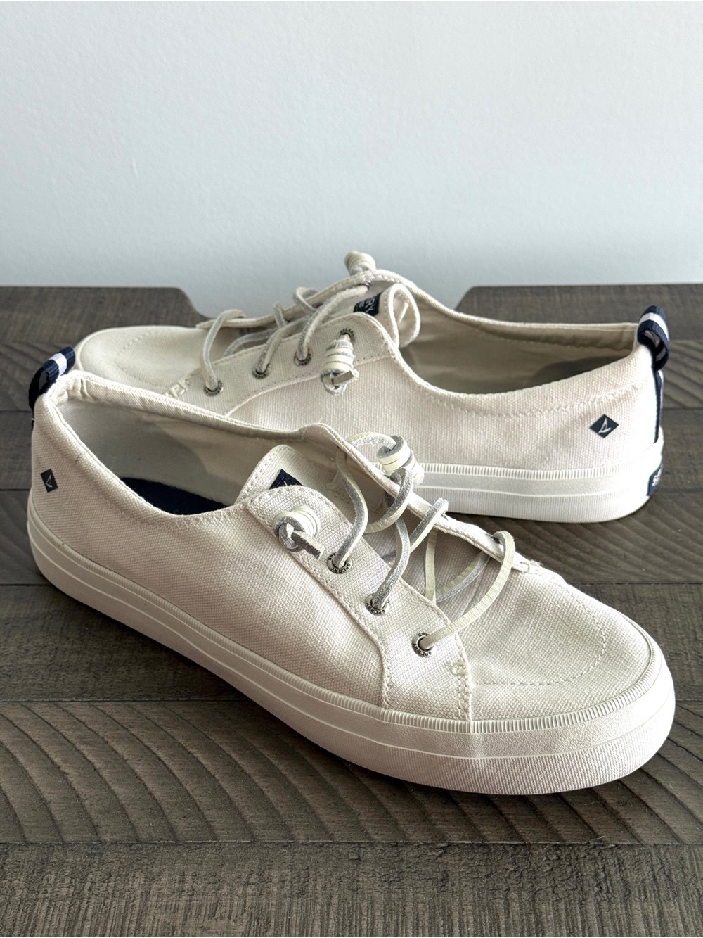 Sperry Women's Crest Vibe Sneakers White  Size 9.5